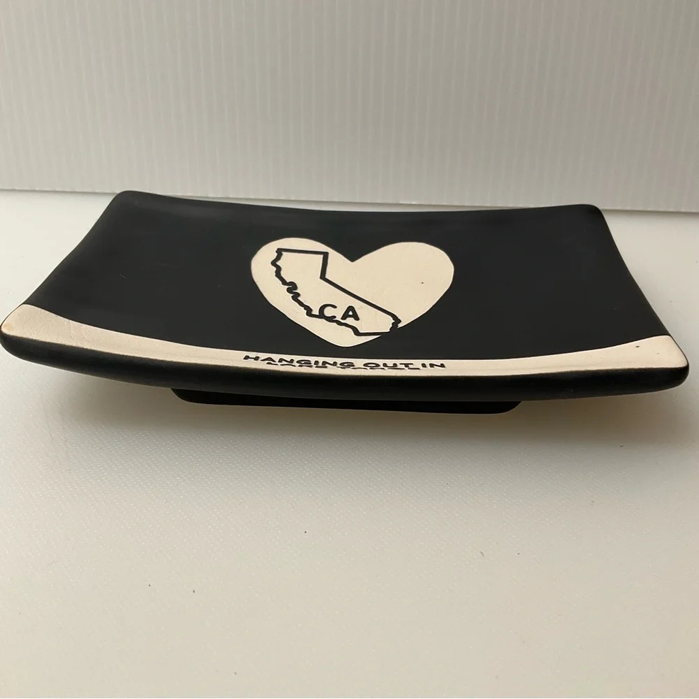 DEMDACO Trinket Tray “Hanging Out in Lake Tahoe” California State Black Cream